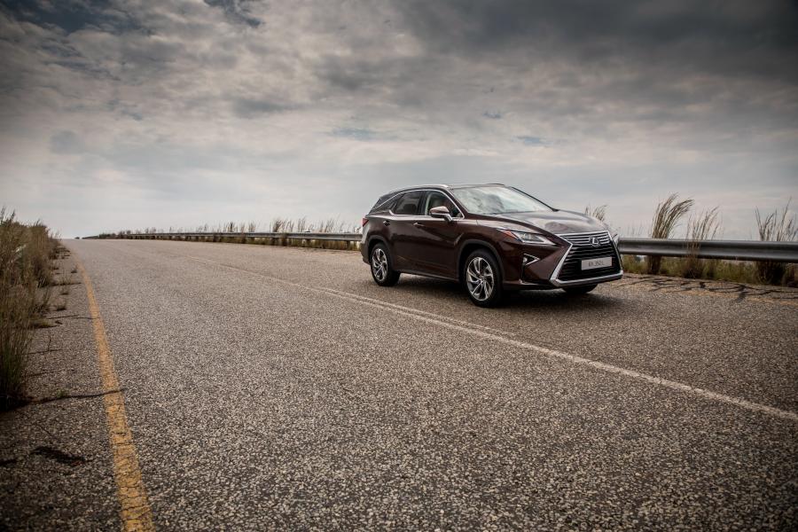  Lexus RX350L 2018 года  (ZA) (фото 3 из 36)